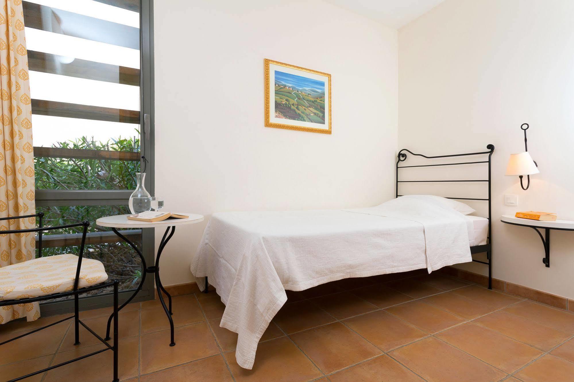 Madame Vacances Domaine Du Provence Country Club Service Premium Saumane-de-Vaucluse Exterior foto